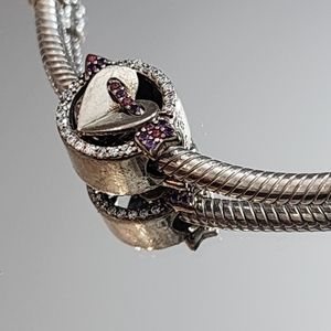 NWOT!! 2019 Valentine Release 925 Sterling Silver Sparkling Arrow & Heart